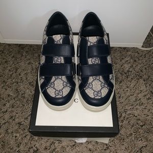 Classic Gucci print sneakers